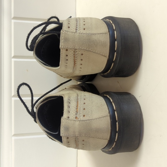 A gently worn pair of suede Dr Martens. - Picture 5 of 5